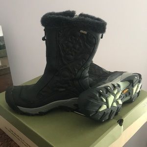 Keen Betty Boot II Black/ Misty Jade 7.5
